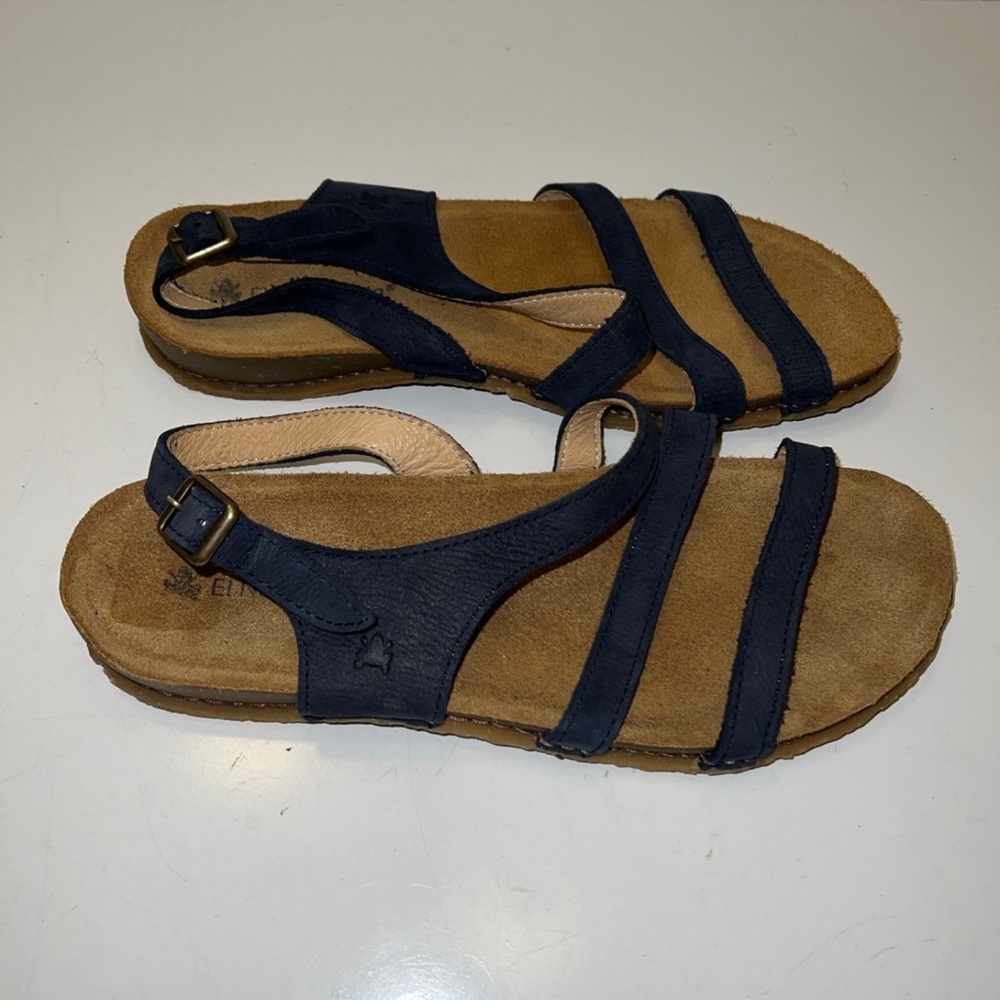 El Naturalista Women's Ankle Strap Sandals